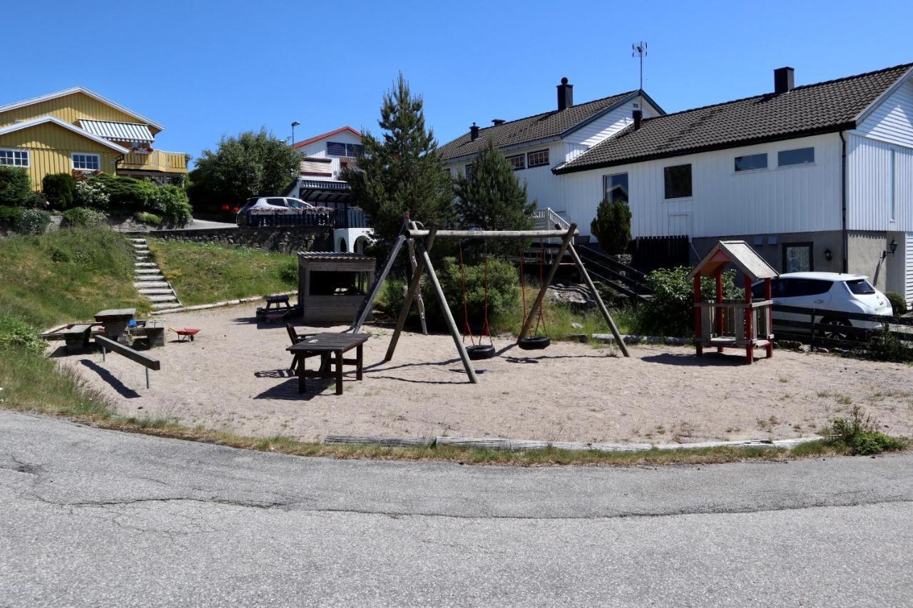 Praktisk Leilighet I Kristiansand Til 5 Exterior photo